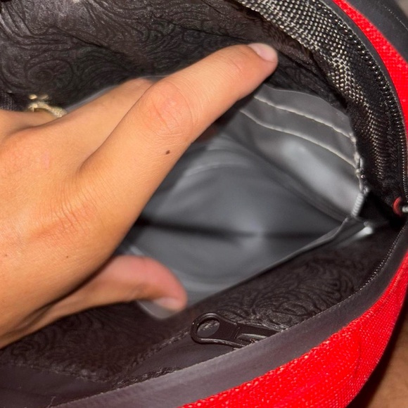 Backwoods Side Bag (Smell proof) *Sealed* with smell proof pack inside - Picture 4 of 5